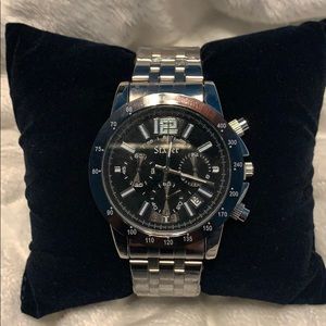 This is a brand new watch never been used be for.